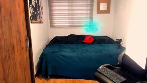 Snapshot of skull_prospect chatting on 02.05.25 Liam Vokov online show from 02.05.25