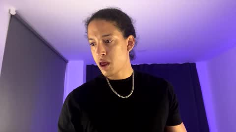 Snapshot of skull_prospect chatting on 03.06.25 Liam Vokov online show from 03.06.25