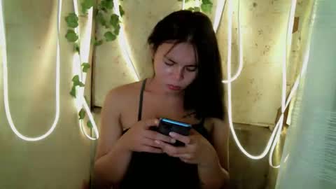 Snapshot of sky_andrea chatting on 04.08.26 Mj online show from 04.08.26