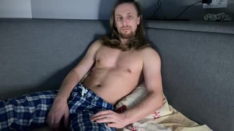 sky_guy25 online show from 11.20.25