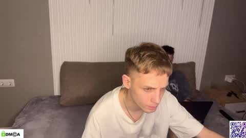 Snapshot of sky_hunter chatting on 11.09.25 sky_hunter online show from 11.09.25