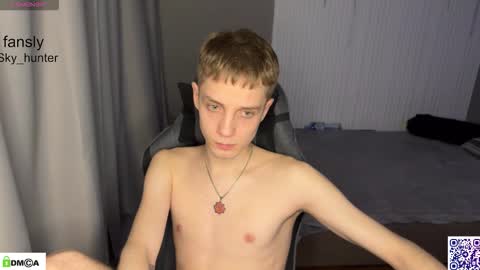 Snapshot of sky_hunter chatting on 11.16.25 sky_hunter online show from 11.16.25