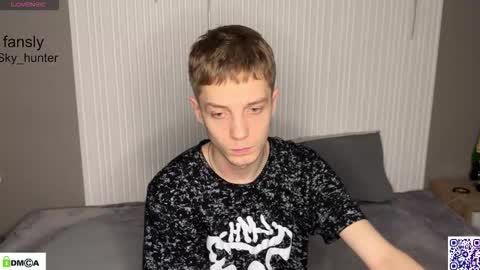 Snapshot of sky_hunter chatting on 11.19.25 sky_hunter online show from 11.19.25