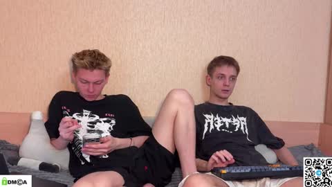 Snapshot of sky_hunter chatting on 02.24.26 sky_hunter online show from 02.24.26