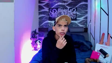 Snapshot of sky_jules chatting on 02.08.26 Daniel online show from 02.08.26