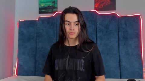 Snapshot of sky_liink chatting on 11.09.25 Santiago online show from 11.09.25