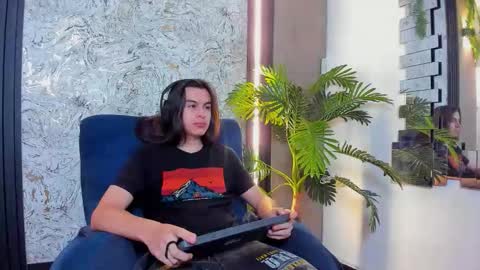 Snapshot of sky_liink chatting on 01.10.26 Santiago online show from 01.10.26