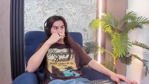 Snapshot of sky_liink chatting on 01.11.26 Santiago online show from 01.11.26