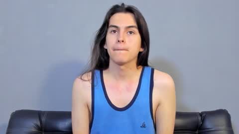 Snapshot of sky_liink chatting on 02.10.26 Santiago online show from 02.10.26