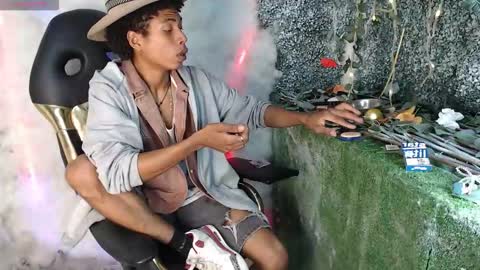 Snapshot of sky_walkerss chatting on 03.15.26 sky_walkerss online show from 03.15.26