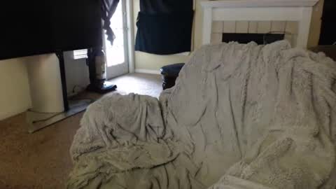 SKYLE   online show from 12.16.25