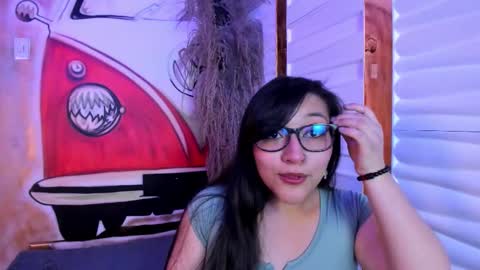 Snapshot of skye_bluee_ chatting on 10.14.25 skye_bluee_ online show from 10.14.25