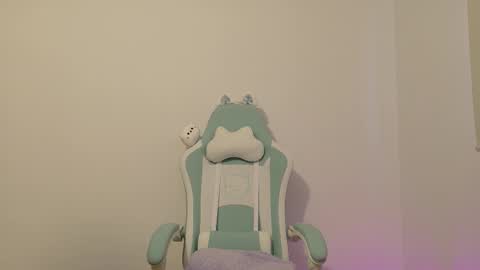 SKYE. online show from 09.13.25