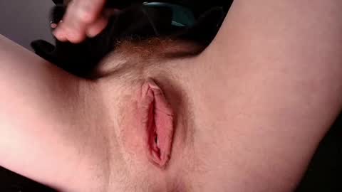 Snapshot of skyewatson chatting on 11.23.25 Skye Watson online show from 11.23.25