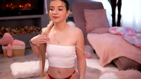 skyeyesluna online show from 02.18.26