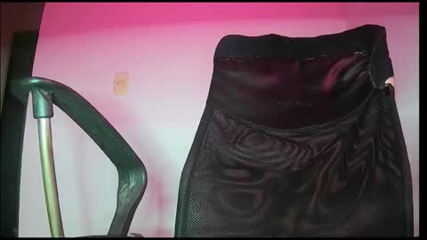 Snapshot of skyfall9875 chatting on 11.15.25 skyfall9875 online show from 11.15.25