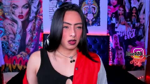Snapshot of skyler__blue4 chatting on 04.08.26 blue online show from 04.08.26
