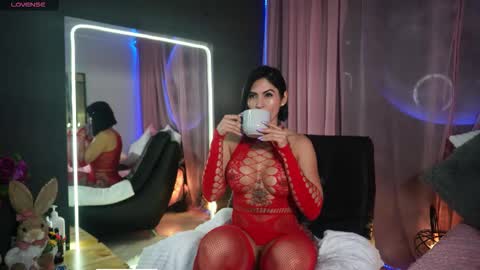 Snapshot of skyler_ferrer chatting on 02.10.26 online show from 02.10.26