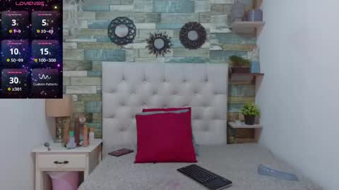 skyler_naomi online show from 04.22.26