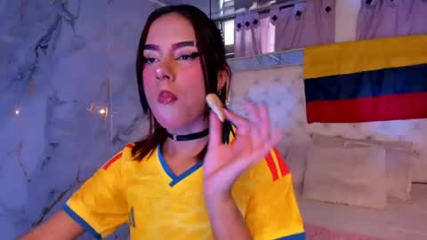 Snapshot of skyler_rouse chatting on 06.17.26 skyler_rouse online show from 06.17.26