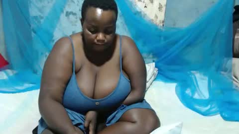 Snapshot of skylla07 chatting on 05.31.26 sheliah online show from 05.31.26