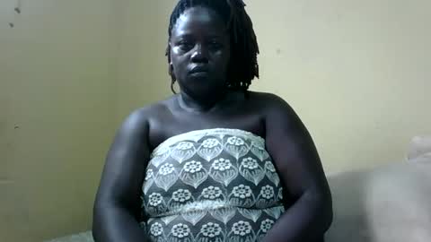 Snapshot of skyra1 chatting on 12.12.24 skyra1 online show from 12.12.24