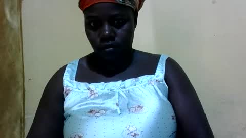 Snapshot of skyra1 chatting on 12.22.24 skyra1 online show from 12.22.24