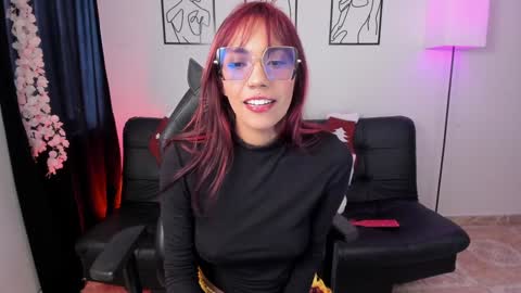 Snapshot of skyssoul chatting on 12.12.24 cielo     online show from 12.12.24