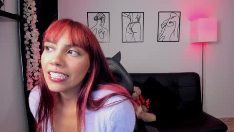 Snapshot of skyssoul chatting on 02.05.25 cielo     online show from 02.05.25