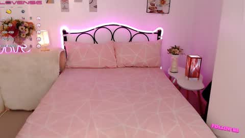 Queen Cyrine online show from 03.09.25