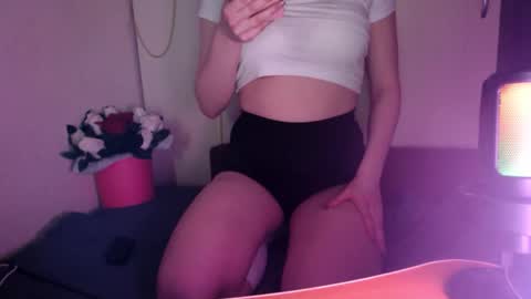 Snapshot of sleepy_bloom chatting on 01.16.26 Bloom online show from 01.16.26