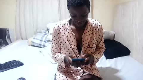 Snapshot of slender_sweetbabe chatting on 06.30.26 slender_sweetbabe online show from 06.30.26