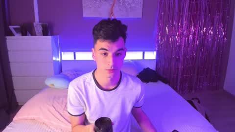 Snapshot of slendy_knox chatting on 02.17.26 Slendy online show from 02.17.26