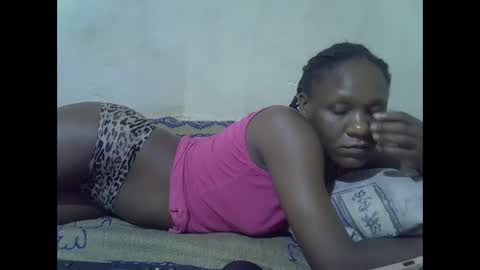 Snapshot of slim_girl3 chatting on 02.24.25 slim_girl3 online show from 02.24.25