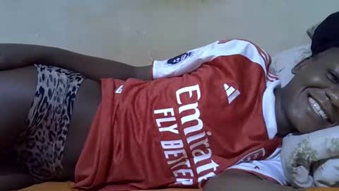 Snapshot of slim_girl3 chatting on 10.21.25 slim_girl3 online show from 10.21.25