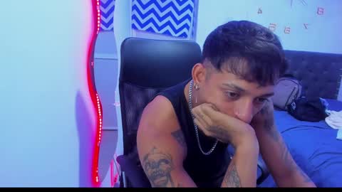 Snapshot of slim_master12 chatting on 12.17.24 slim_master12 online show from 12.17.24