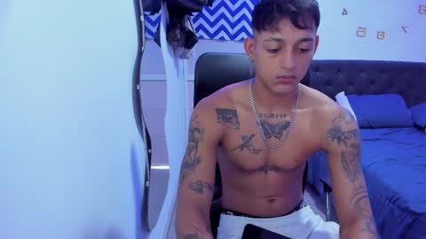 Snapshot of slim_master12 chatting on 12.30.24 slim_master12 online show from 12.30.24