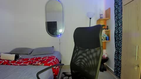 Snapshot of slim_master12 chatting on 03.09.25 slim_master12 online show from 03.09.25