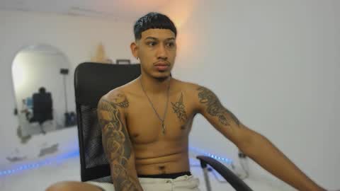 Snapshot of slim_master12 chatting on 01.17.26 slim_master12 online show from 01.17.26