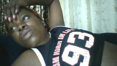 Snapshot of slim_petite_ebony chatting on 06.14.26 slim_petite_ebony online show from 06.14.26