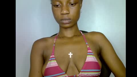 Snapshot of slim_petitqueen chatting on 01.09.26 Alice online show from 01.09.26