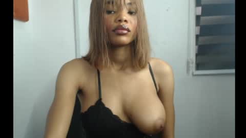 Snapshot of slim_queen2 chatting on 06.15.26 Slim queen2 online show from 06.15.26