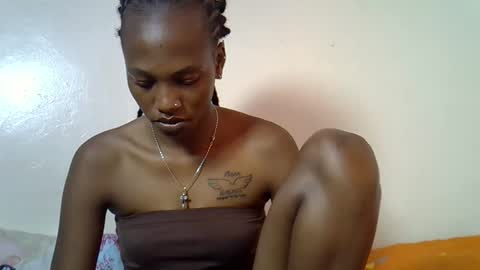 Snapshot of slim_shaddy01 chatting on 12.22.25 slim shaddy01 online show from 12.22.25