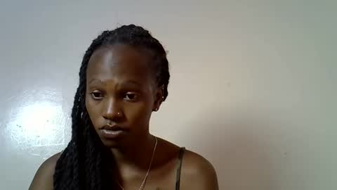 Snapshot of slim_shaddy01 chatting on 01.06.26 slim shaddy01 online show from 01.06.26