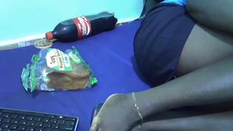 Snapshot of slim_slender1 chatting on 11.02.25 Jacky online show from 11.02.25