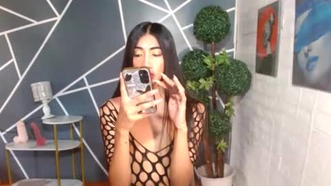 slimprettyjoira online show from 04.24.26