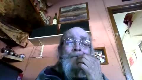 Snapshot of slimshady5265 chatting on 01.11.26 slimshady5265 online show from 01.11.26