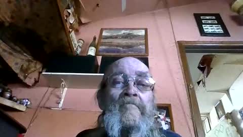 Snapshot of slimshady5265 chatting on 02.08.26 slimshady5265 online show from 02.08.26