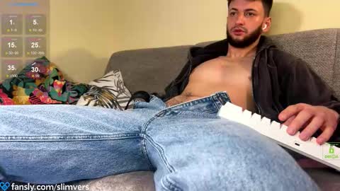 Snapshot of slimvers chatting on 12.17.25 Art online show from 12.17.25