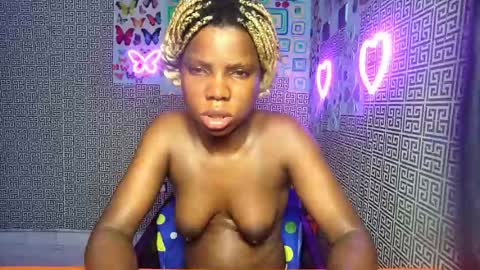 Snapshot of slimzyxdoll chatting on 07.10.26 slimzyxdoll online show from 07.10.26